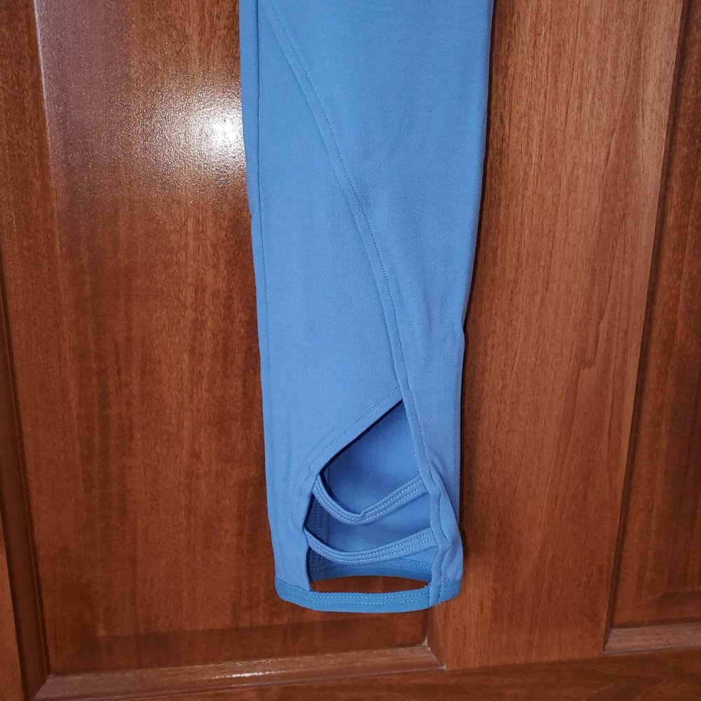 Gymshark Womens POISE Leggings with pockets Malibu Blue Size Small NEW - Picture 10 of 10